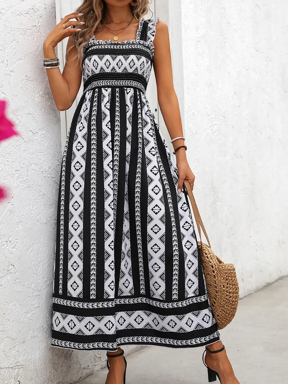 Elegant length dress with spring and summer temperament