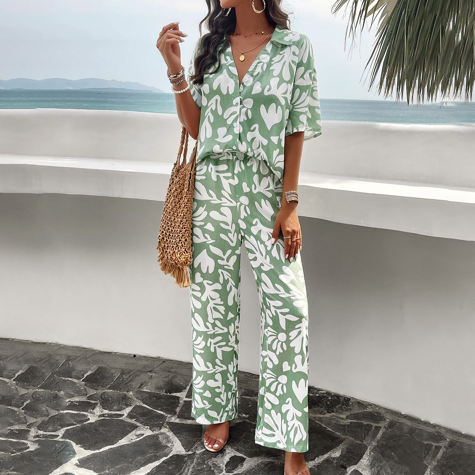 Printed short sleeved suit